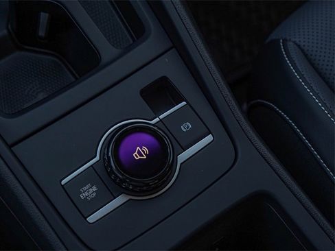 New 2026 Volkswagen Tiguan SE image 13