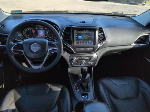 Used 2021 Jeep Cherokee Latitude Lux w/ Comfort/Convenience Group FWD image 27
