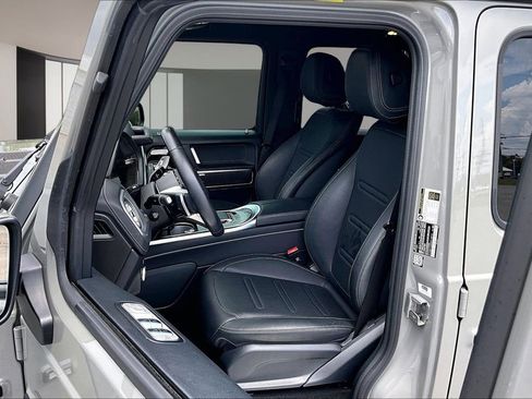 Used 2025 Mercedes-Benz G 550 image 25