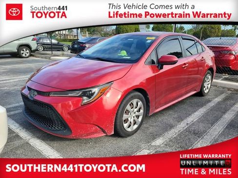 Used 2020 Toyota Corolla LE image 1
