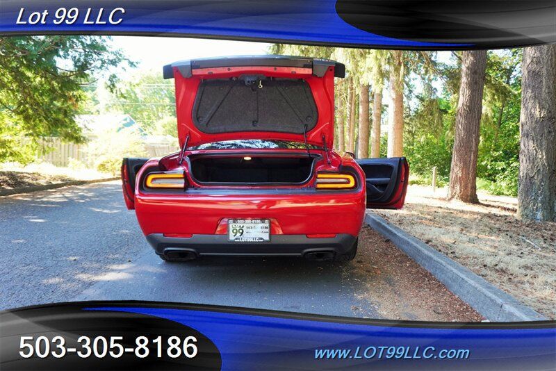 Used 2015 Dodge Challenger SRT Hellcat RWD image 30