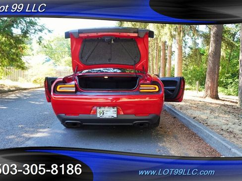 Used 2015 Dodge Challenger SRT Hellcat RWD image 30