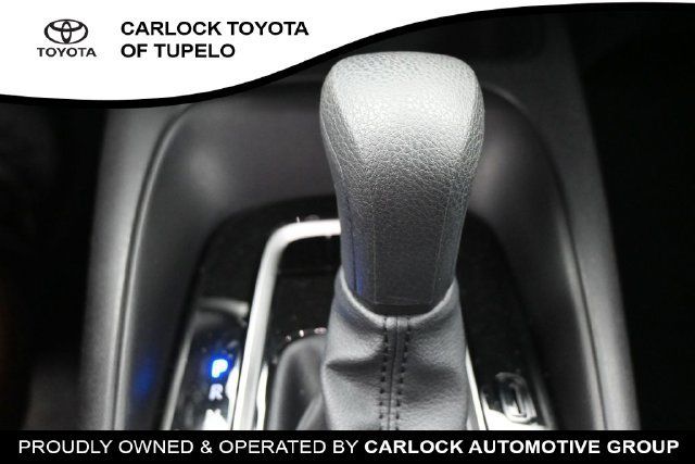 Used 2026 Toyota Corolla LE FWD image 32