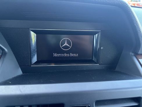 Used 2012 Mercedes-Benz GLK 350 4MATIC image 18