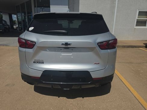 Used 2021 Chevrolet Blazer RS w/ Enhanced Convenience Package FWD image 4