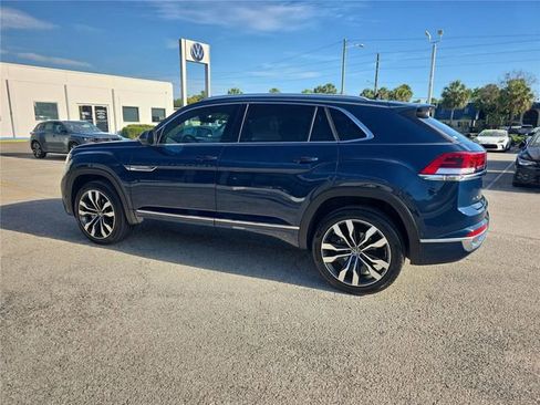 Used 2023 Volkswagen Atlas Cross Sport SEL Premium R-Line AWD/4WD image 9