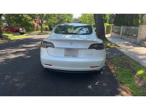 Used 2021 Tesla Model 3 Long Range AWD/4WD image 4