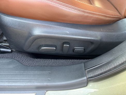 Used 2017 Subaru Outback 3.6R Touring AWD/4WD image 13