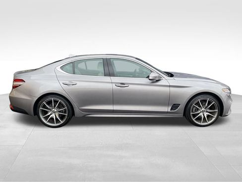 Used 2023 Genesis G70 2.0T image 2