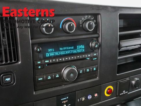 Used 2016 Chevrolet Express 2500 image 19