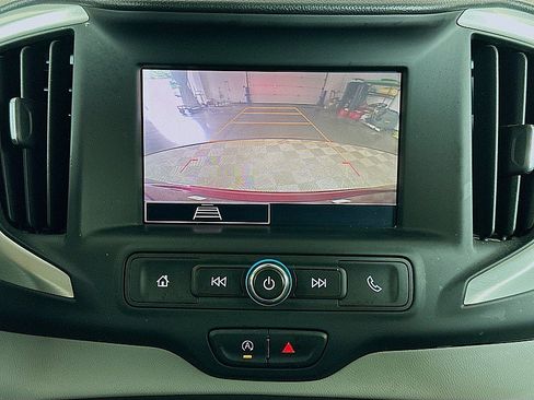 Used 2022 GMC Terrain SLE w/ Driver Convenience Package AWD/4WD image 16