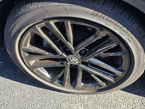 Used 2025 Toyota Camry SE w/ Convenience Package image 23