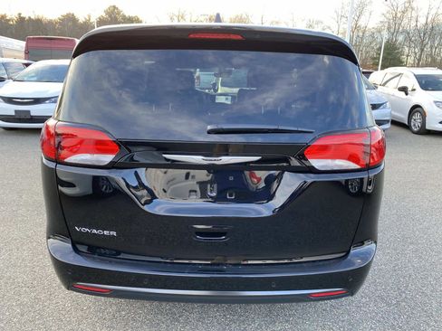 New 2026 Chrysler Voyager LX image 5