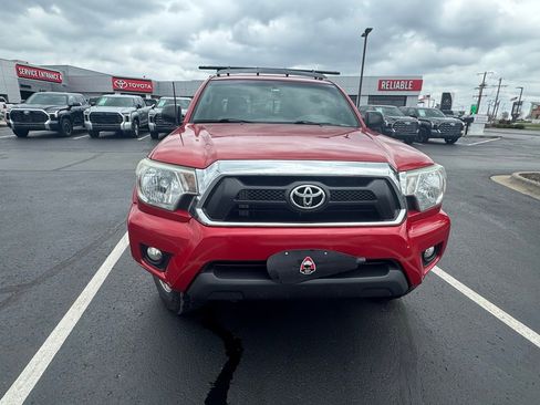 Used 2015 Toyota Tacoma 4x4 Double Cab w/ TRD Off-Road Package image 4