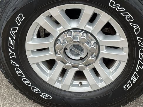 Used 2019 Ford F250 XL w/ STX Appearance Package image 9