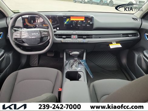 New 2026 Kia K4 LX image 14