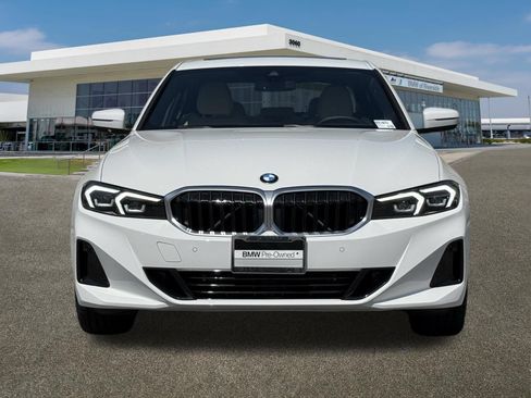 Certified 2025 BMW 330i Sedan RWD image 3