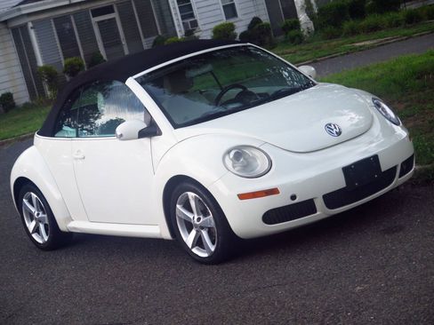 Used 2007 Volkswagen Beetle Triple White Edition FWD image 23