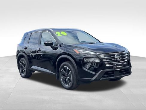 Certified 2024 Nissan Rogue SV w/ SV Premium Package AWD/4WD image 3