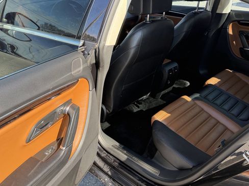 Used 2014 Volkswagen CC Executive image 12