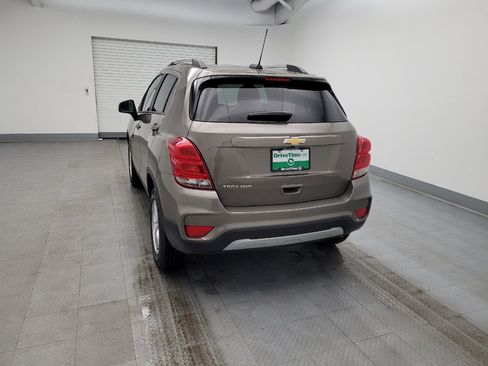 Used 2022 Chevrolet Trax LT AWD/4WD image 6