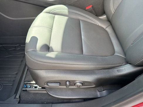 New 2025 Chevrolet Blazer LT image 10