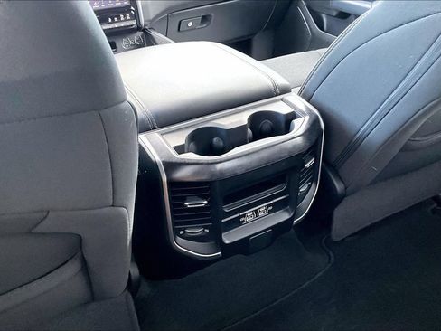 Used 2023 RAM 1500 Big Horn AWD/4WD image 11