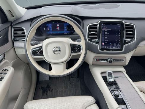 Certified 2023 Volvo XC90 B6 Ultimate image 4