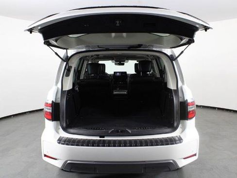Certified 2022 Nissan Armada Platinum w/ Captain's Chairs Package RWD image 17