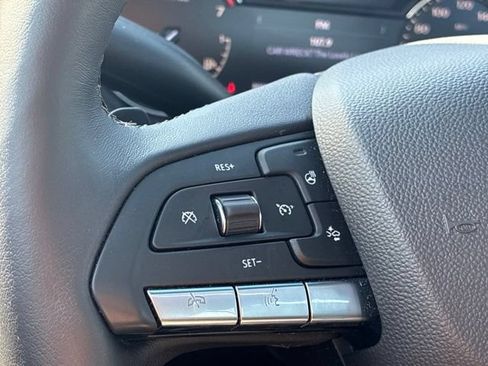 Used 2022 Cadillac CT4 Luxury w/ Sun And Sound Package RWD image 26