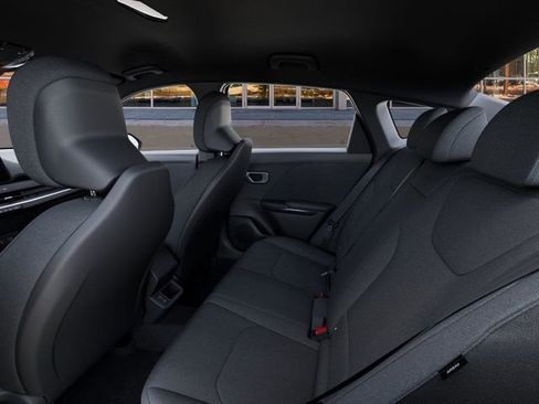 New 2026 Kia K4 LXS image 19