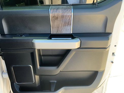 Used 2019 Ford F250 Lariat w/ Lariat Ultimate Package AWD/4WD image 17