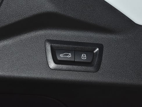 New 2026 BMW X7 M60i image 33