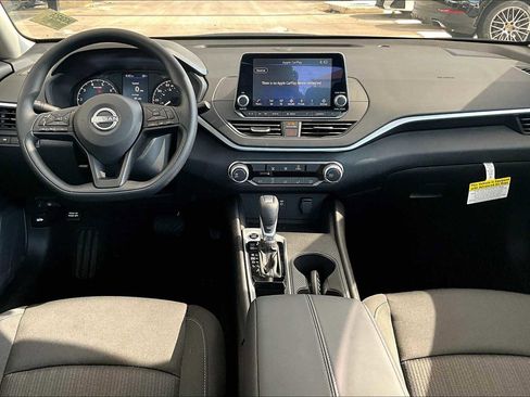 New 2025 Nissan Altima 2.5 S image 5