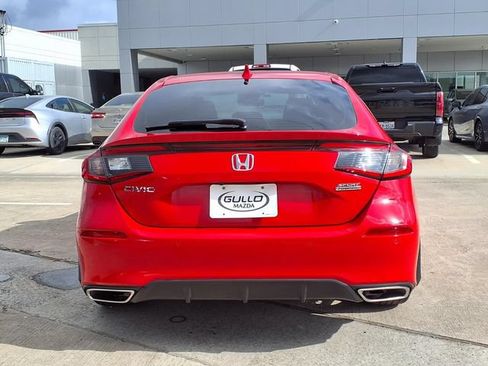 Used 2024 Honda Civic Sport Touring image 6
