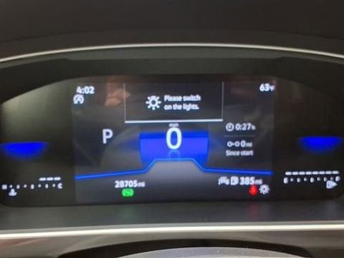 Used 2024 Volkswagen Tiguan S image 33