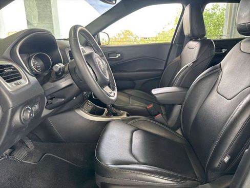 Certified 2021 Jeep Compass Latitude image 12