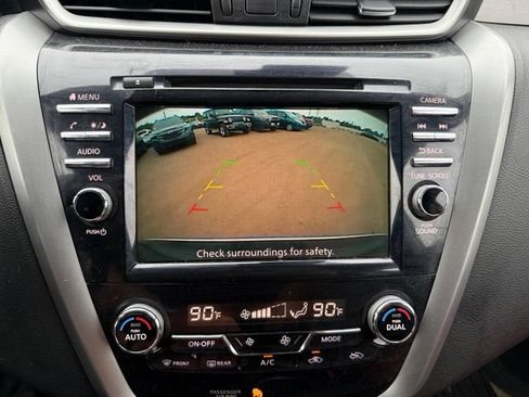 Used 2023 Nissan Murano SV AWD/4WD image 14