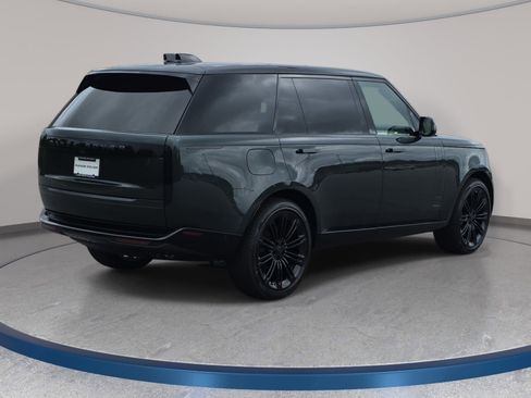 New 2026 Land Rover Range Rover Long Wheelbase SE AWD/4WD image 5