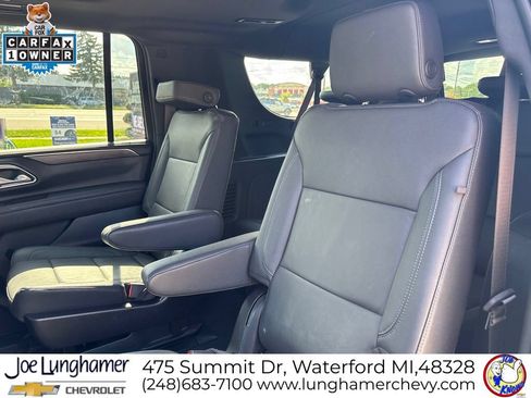 Used 2024 Chevrolet Suburban LT w/ LT Signature Plus Package AWD/4WD image 13