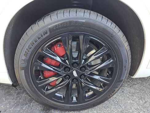 Certified 2023 Cadillac XT6 Sport w/ Technology Package image 22