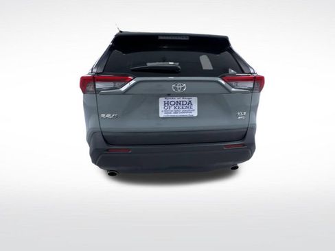 Used 2021 Toyota RAV4 XLE Premium AWD/4WD image 7