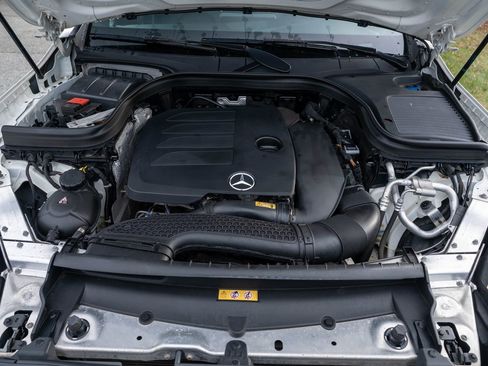 Used 2020 Mercedes-Benz GLC 300 GLC 300 image 14