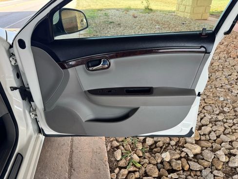 Used 2008 Saturn Aura XE image 24