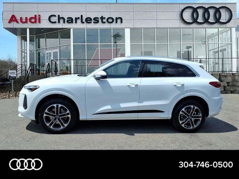 Certified 2025 Audi Q5 Premium w/ Convenience Package AWD/4WD image 6