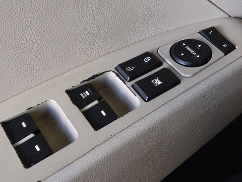 Used 2020 Hyundai Elantra SE image 27