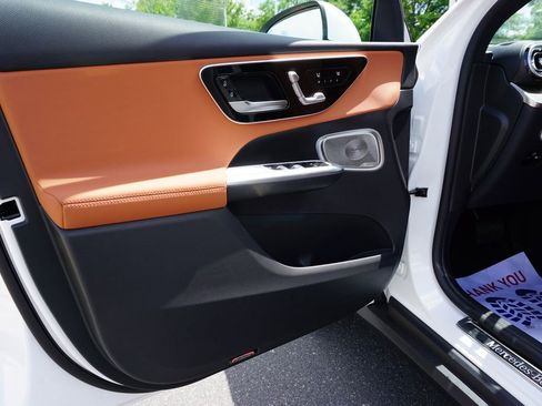 Certified 2025 Mercedes-Benz GLC 350e 4MATIC image 18