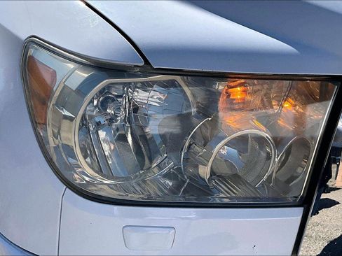 Used 2008 Toyota Sequoia Limited image 28