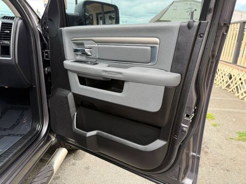 Used 2018 RAM 1500 Big Horn RWD image 18