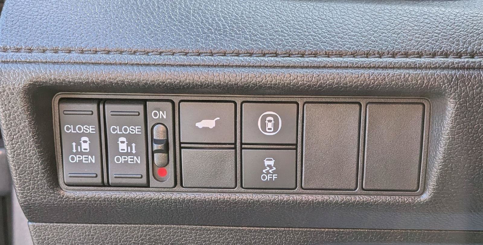 Used 2023 Honda Odyssey EX-L image 17